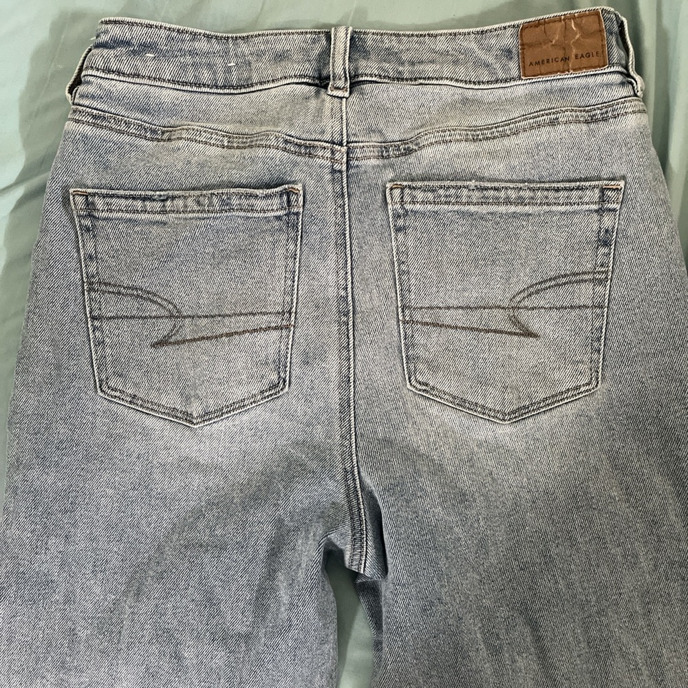 American eagle blue jeans size 4 short